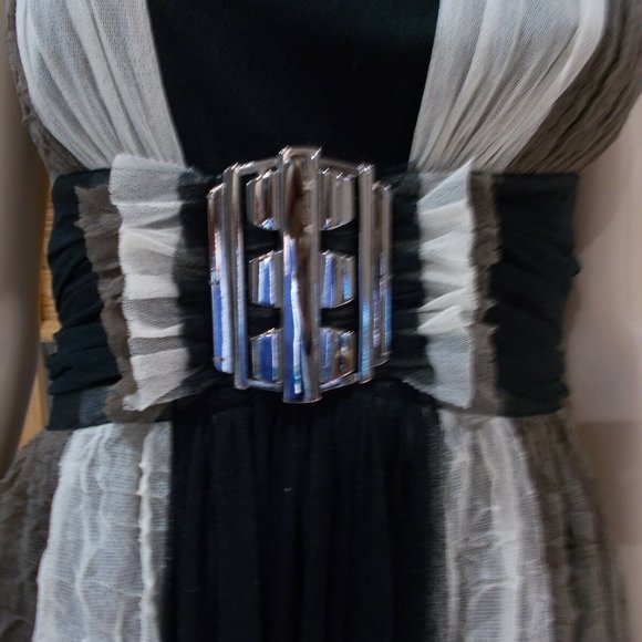 Authentic Paula Ka Sleeveless Dress - Picture 4 of 7